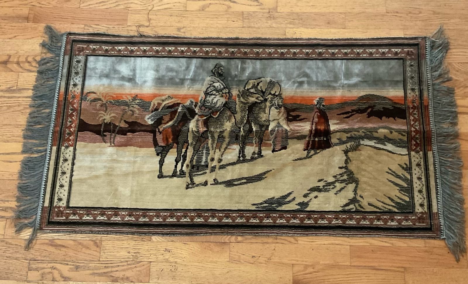 Vintage Camel Caravan Woven Tapestry Middle Eastern Desert Scene Wall Hanging Vintage Camel Caravan Woven Tapestry Middle Eastern Desert Scene Wall Hanging