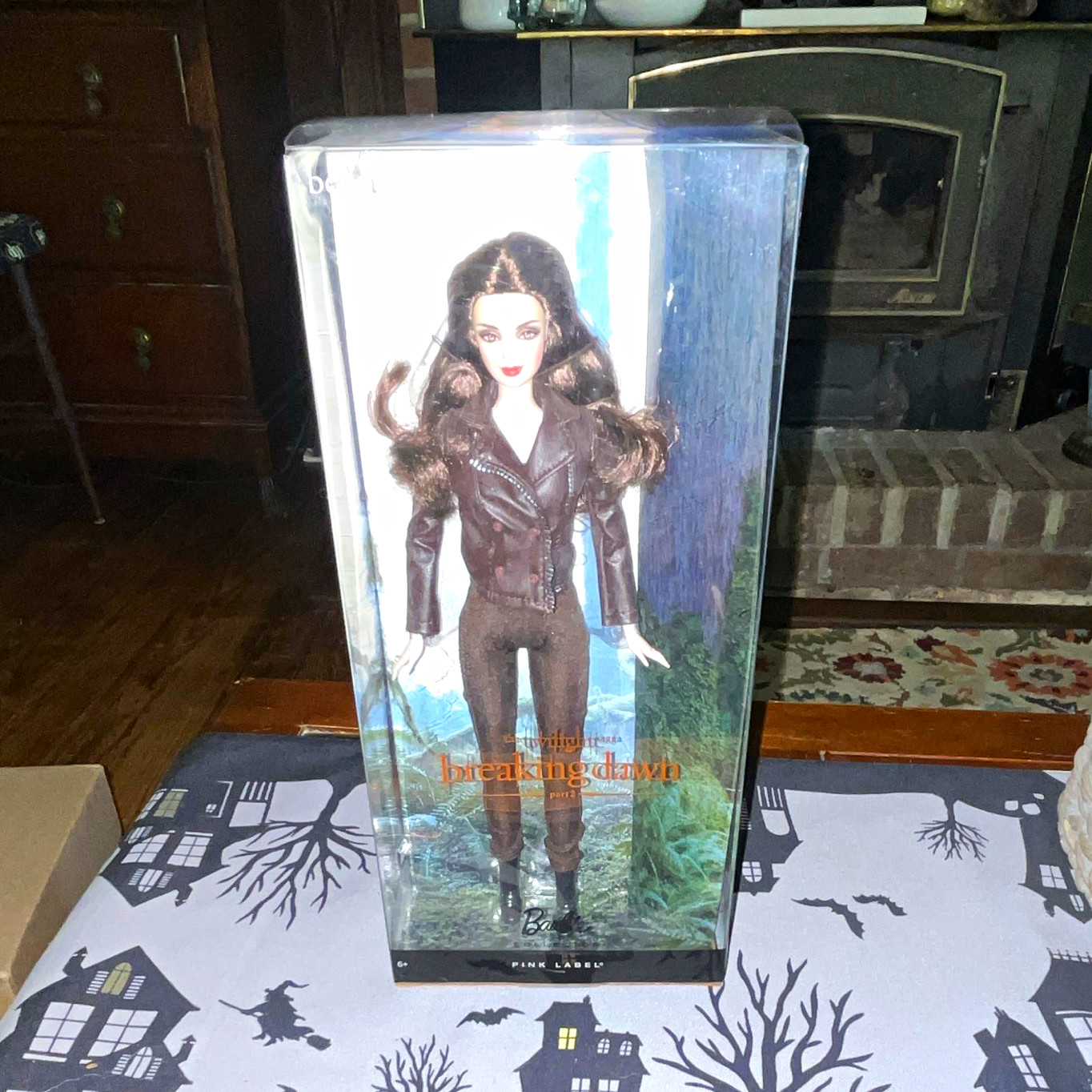 Barbie The Twilight Saga Breaking Dawn Part 2 Bella Doll Pink Label 2012