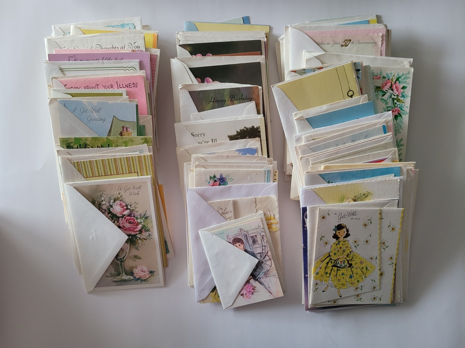 Big Lot Of Vintage Greeting Cards Mixed Themes And Sizes