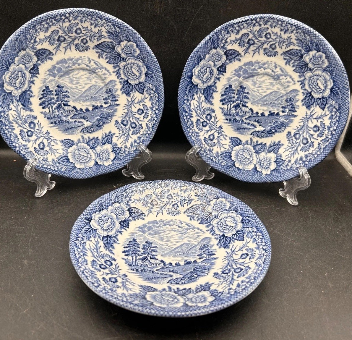 VTG ROYAL WARWICK LOCKS OF SCOTLAND BLUE Saucer PLATES ENGLAND