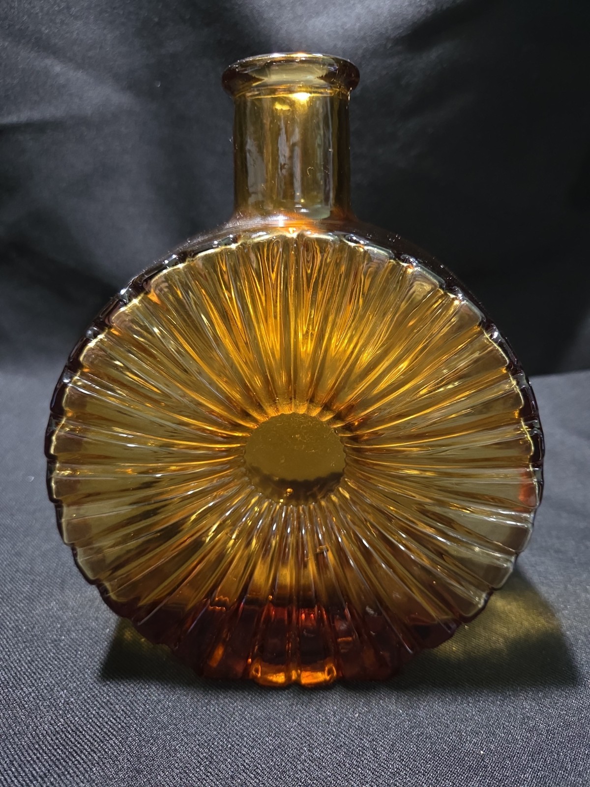 Vintage Sun Shape MCM Amber Glass Empoli 7.5\