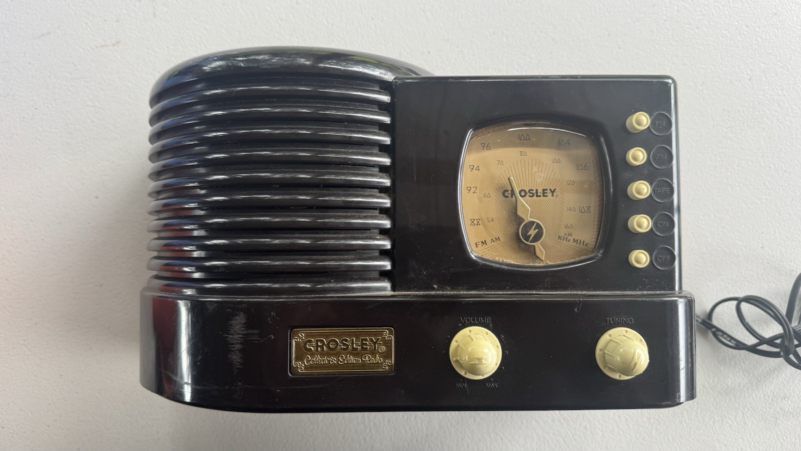 Vintage 1988 Crosley CR-1 Collector's Edition Radio AM/FM Vintage 1988 Crosley CR-1 Collector's Edition Radio AM/FM