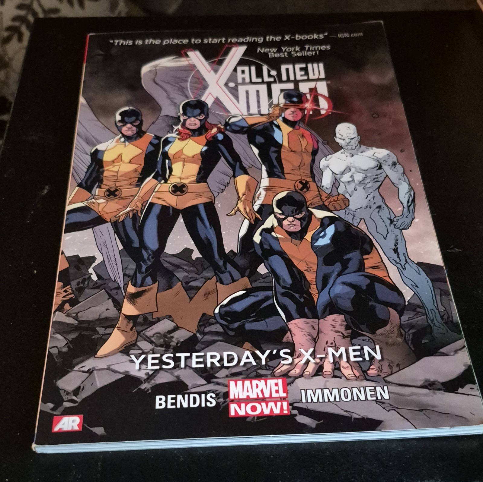 Marvel All-New X-Men: Yesterday's X-Men TPB by Bendis, Immonen 1st Print