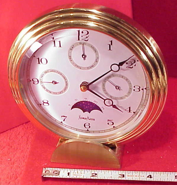 Vintage NEIMAN MARCUS 6 1/4 in MOONPHASE GOLD PLATED DESK CLOCK New Battery