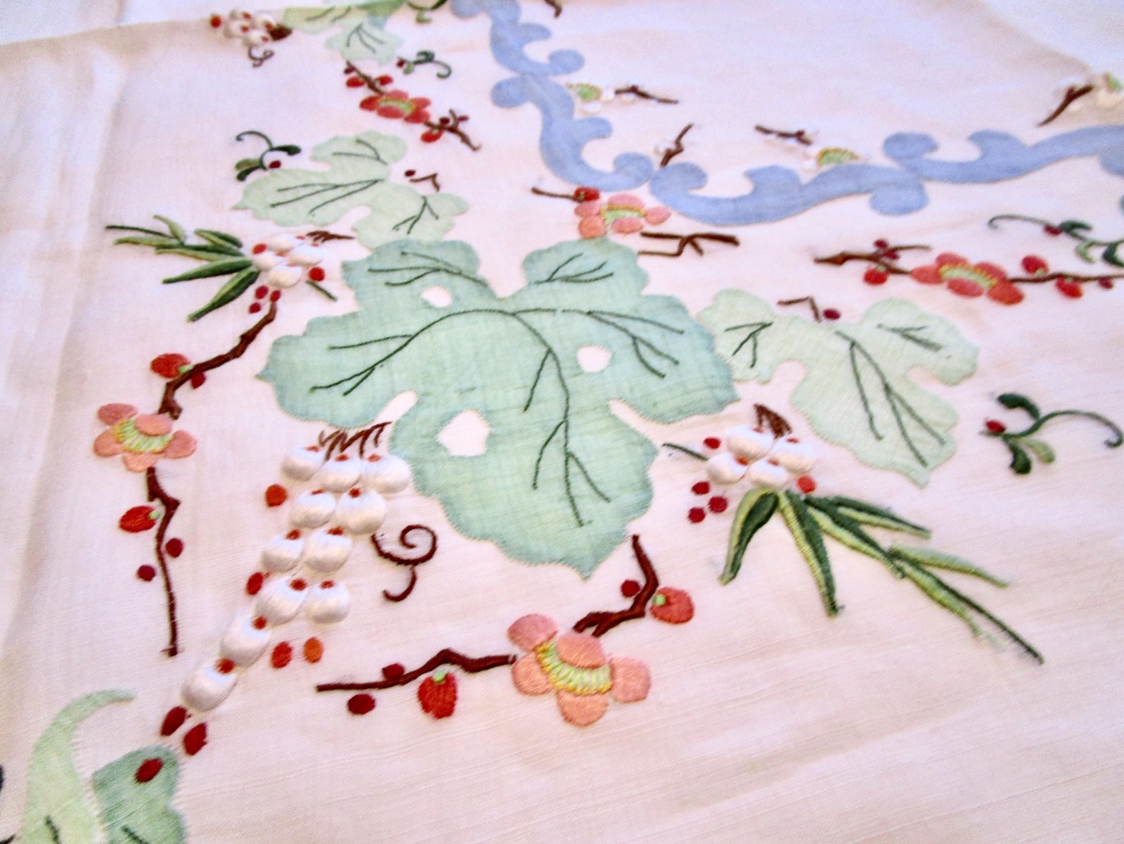Vintage Linen Organza Madeira Tablecloth W Appliques, Padded Embroidery 49x49