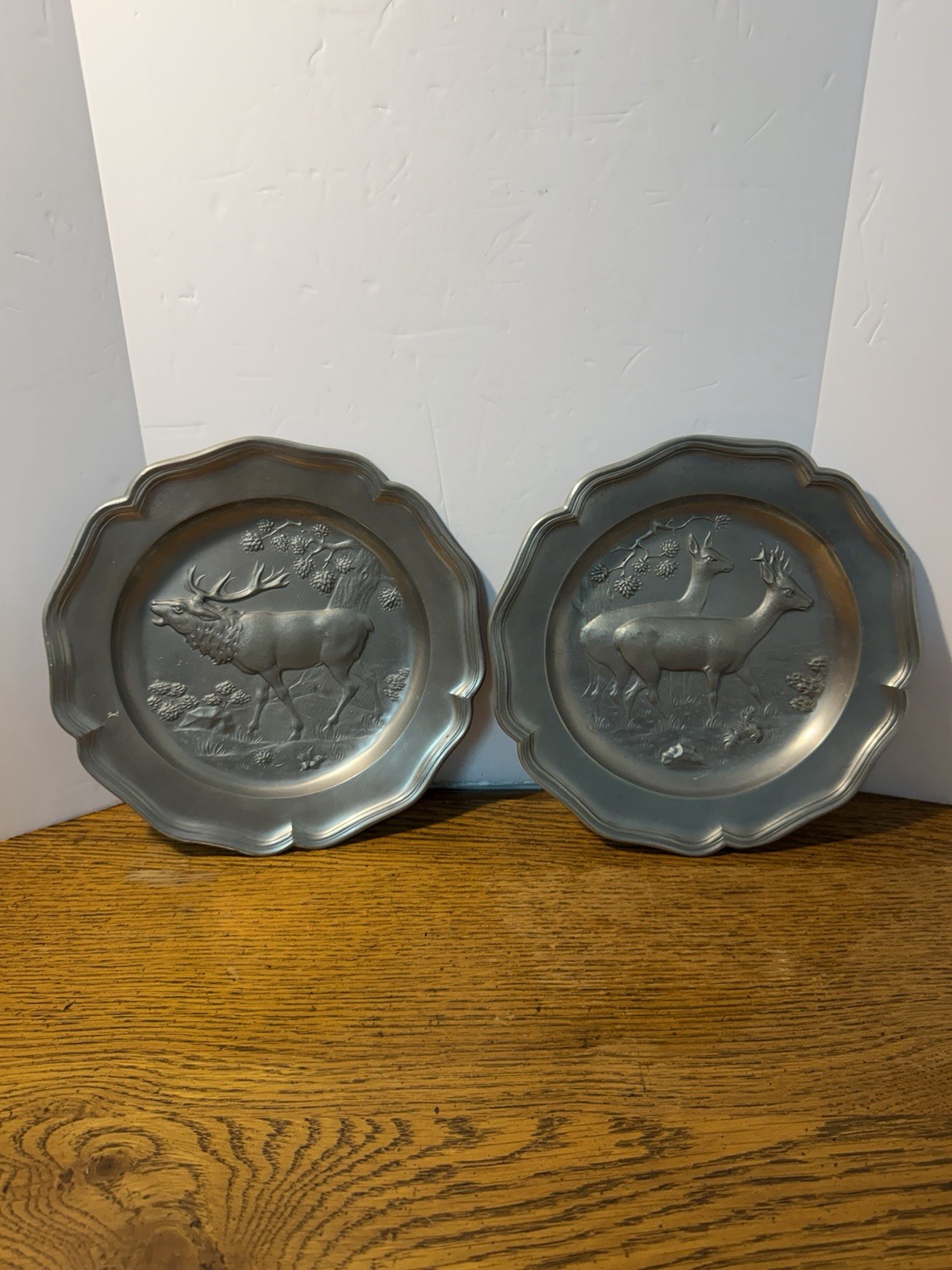 Vintage SKS Zinn Pewter Wall Plates Set 2 Deer Stag Elk Relief Plaque Germany Vintage SKS Zinn Pewter Wall Plates Set 2 Deer Stag Elk Relief Plaque Germany