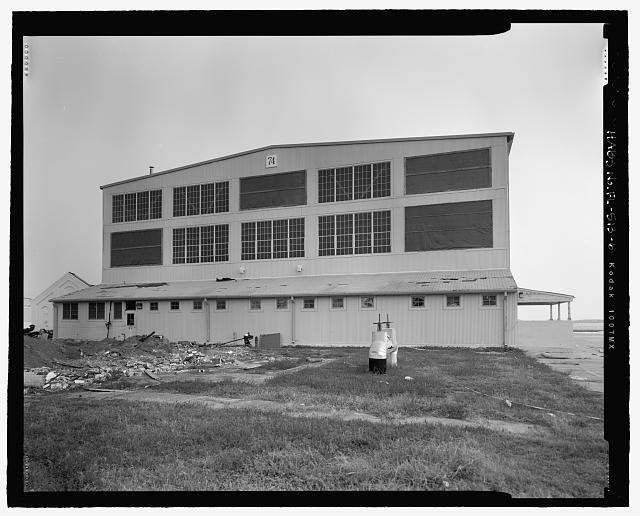 Photo:Pensacola Florida 2005 U.S. Naval Air Station Seaplane Hangar