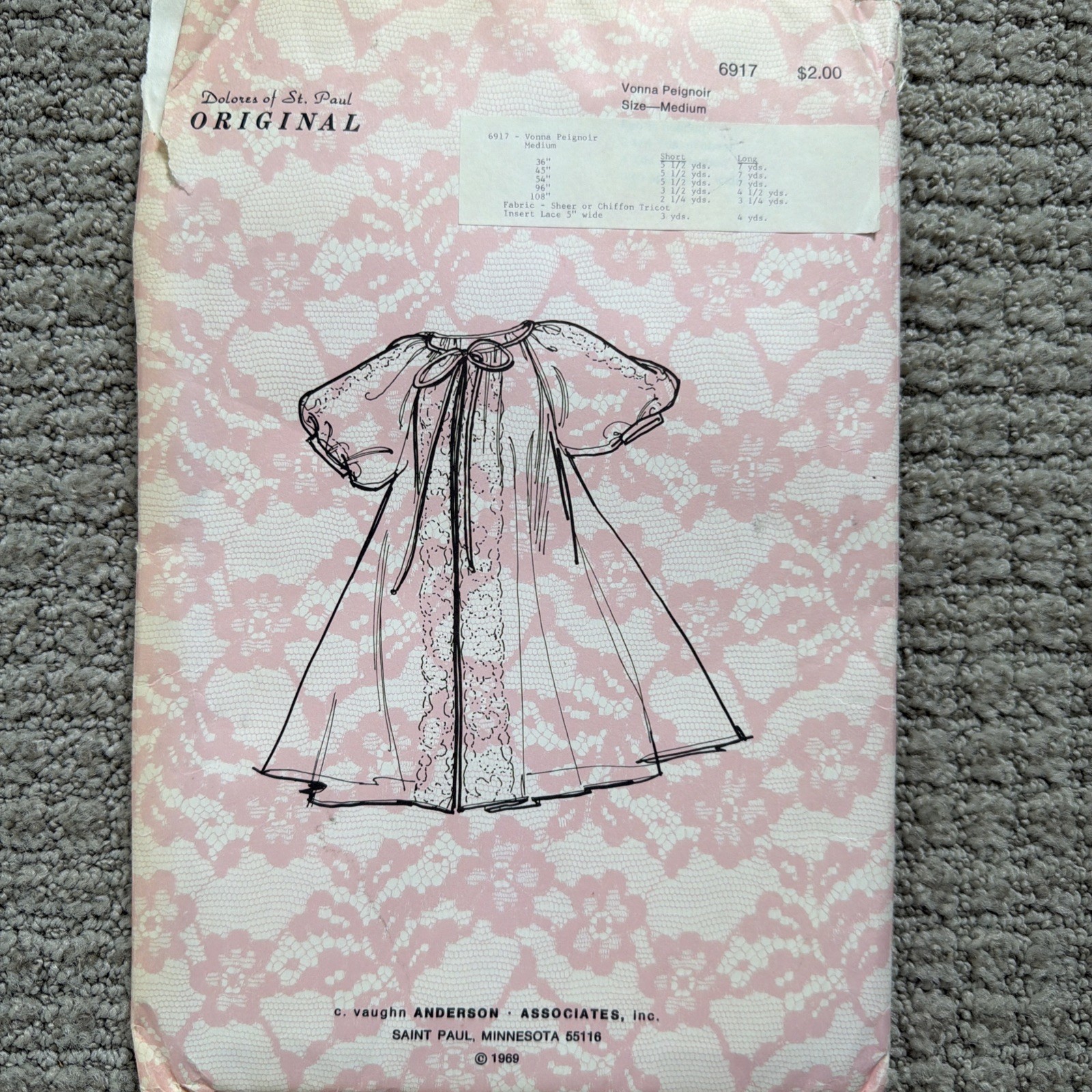 Vtg. Dolores of St. Paul Original Vonna Peignoir Gown Pattern 6917 uncut 1969 M Vtg. Dolores of St. Paul Original Vonna Peignoir Gown Pattern 6917 uncut 1969 M