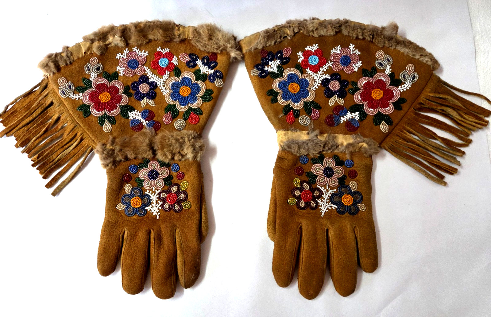 Antique Native American BEADED GAUNTLET GLOVES 13\