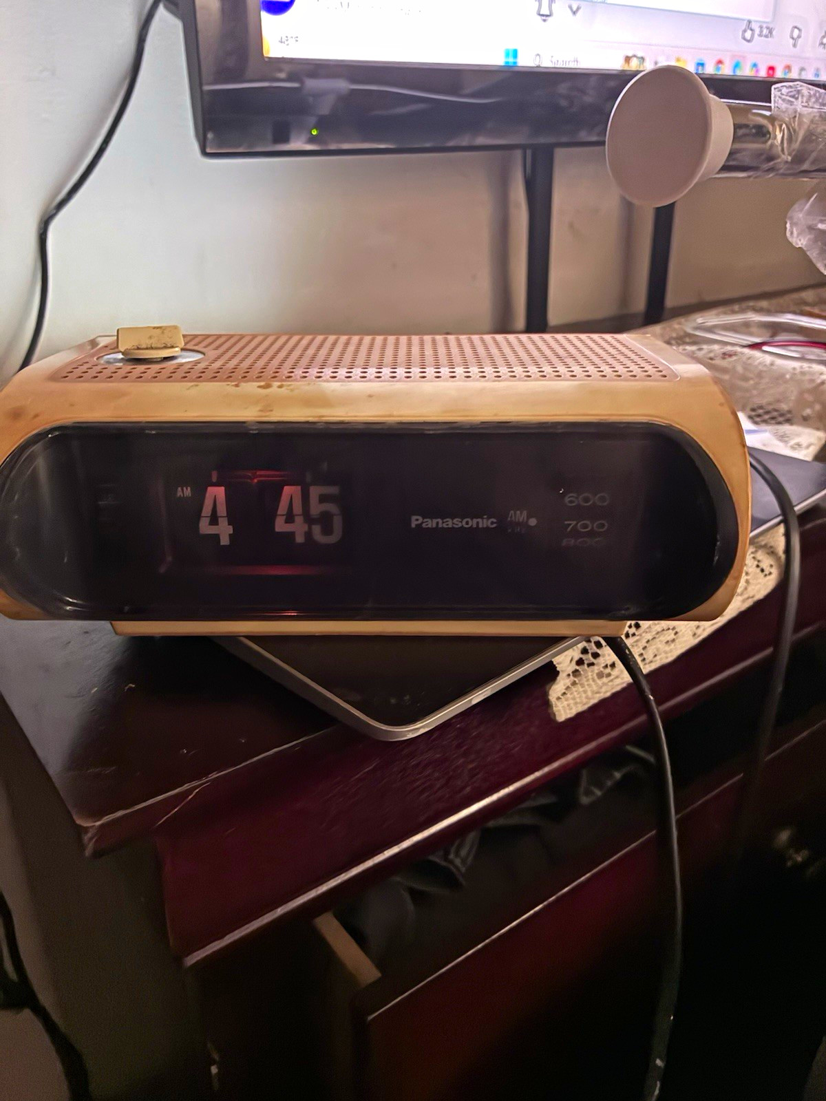 Panasonic RC-1103 Flip Clock Radio AM/FM Alarm 1960’s Vintage “Criminal Minds”.