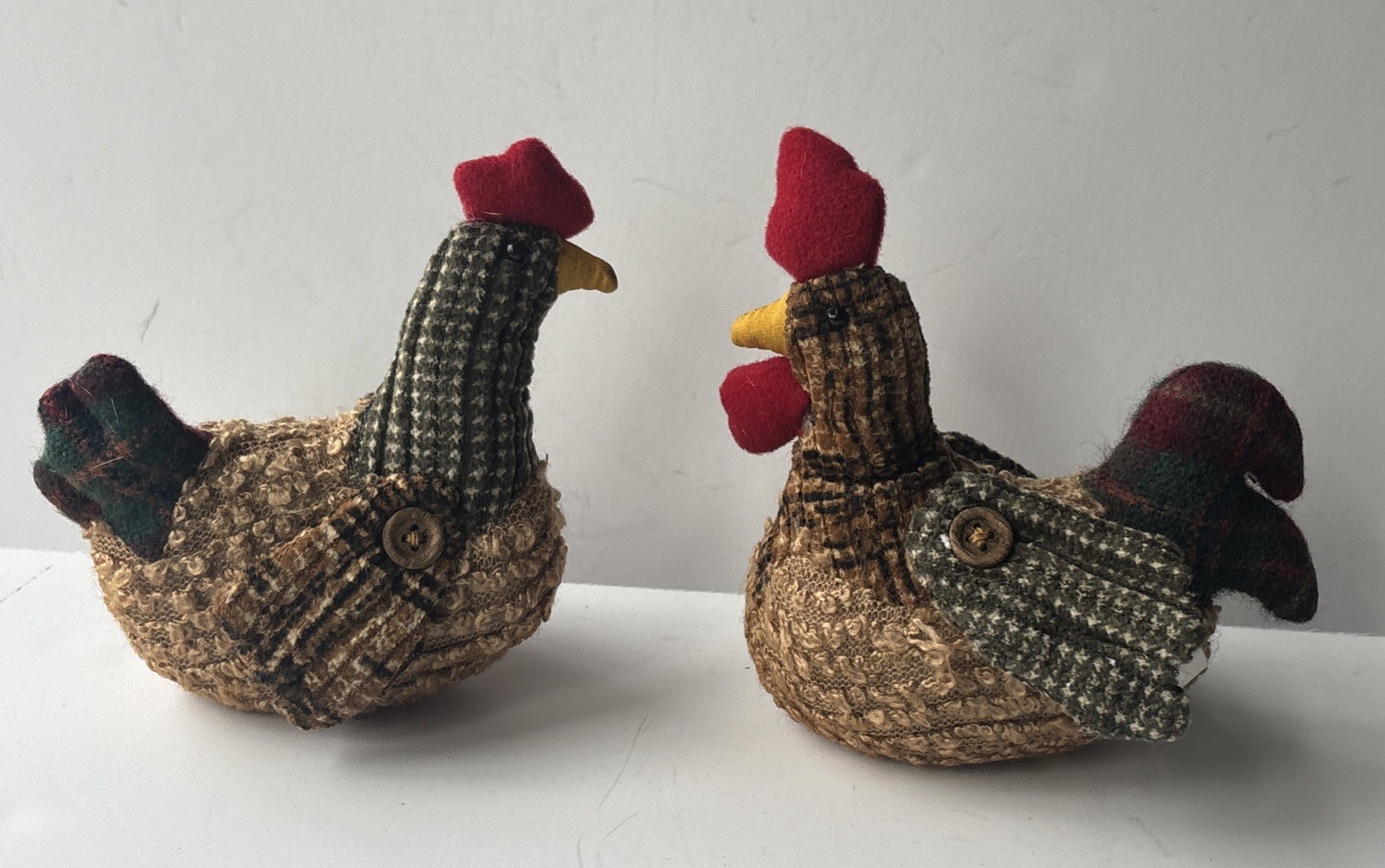 Primitive Fabric Rooster Pair - Country Farmhouse Kitchen Decor Shelf Sitter 5”