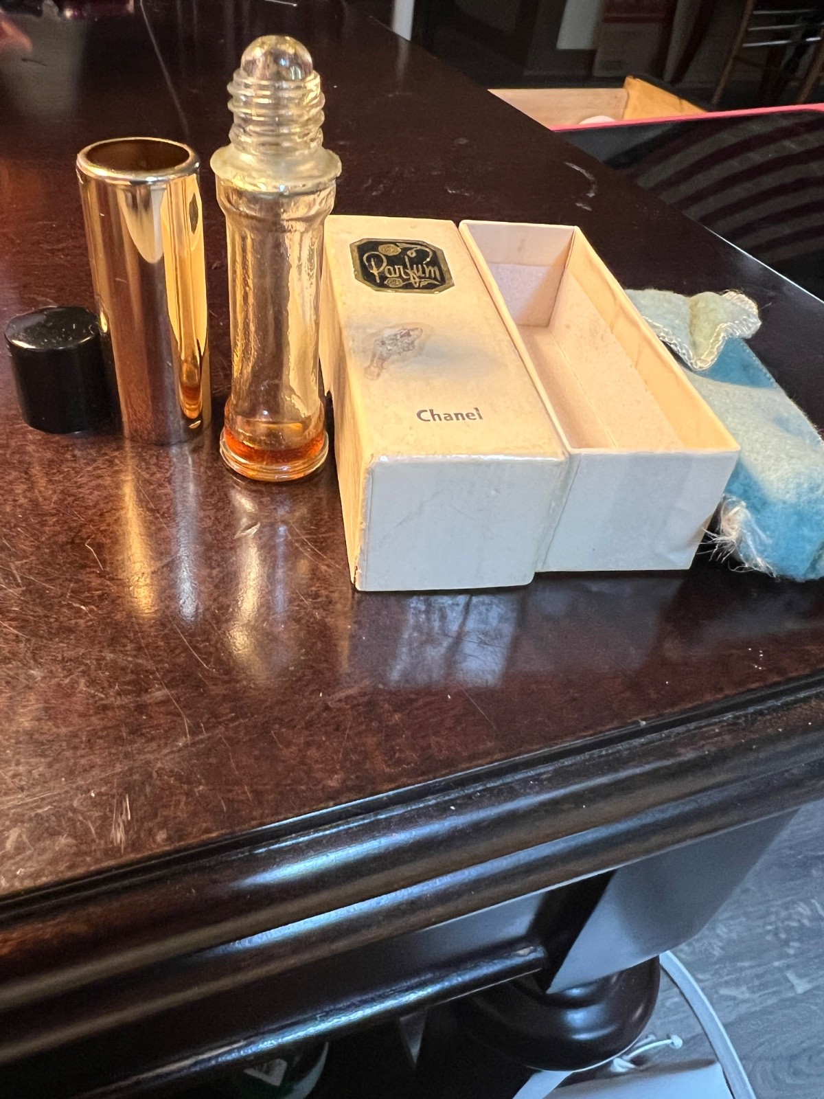 Vintage Chanel Perfume Extract Beaute VIP Boutique Presentation Complete Package Vintage Chanel Perfume Extract Beaute VIP Boutique Presentation Complete Package