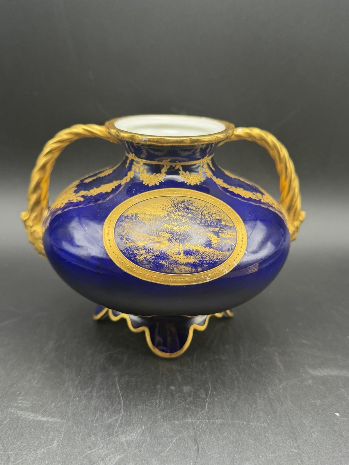 Wedgwood Cobalt Blue Gilt Two Handle Cabinet Vase Signed A. Barth Z1838 Wedgwood Cobalt Blue Gilt Two Handle Cabinet Vase Signed A. Barth Z1838