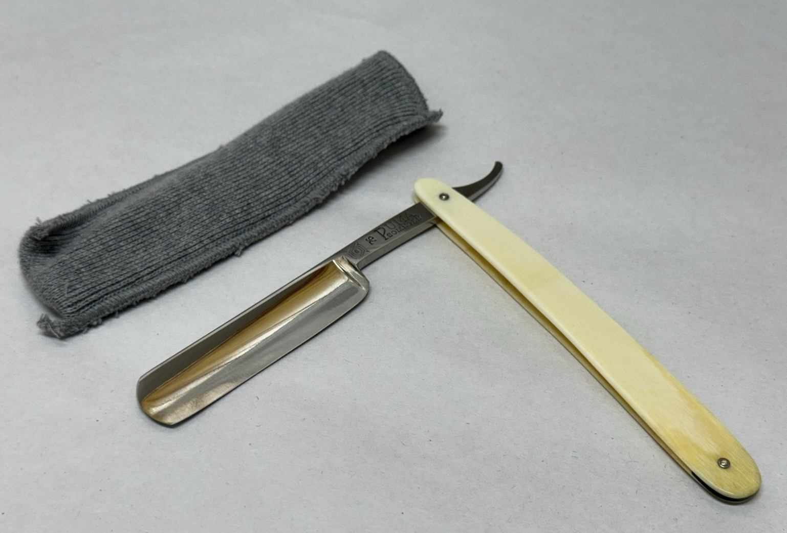 Vintage Puma 76 Solingen 6/8 Straight Razor Best Puma Steel Vintage Puma 76 Solingen 6/8 Straight Razor Best Puma Steel