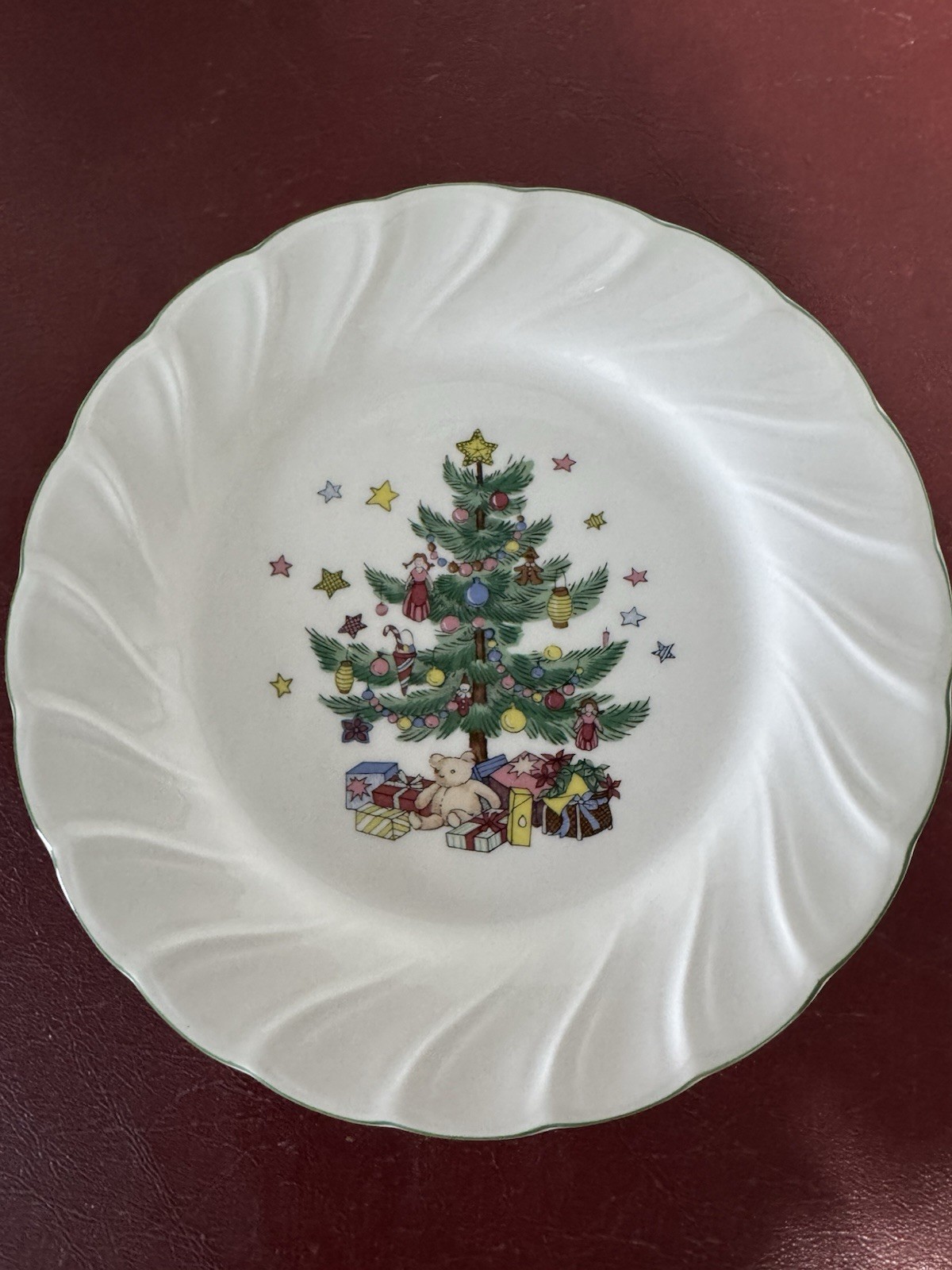 Nikko Happy Holidays Salad/Dessert Plates. Set Of 8