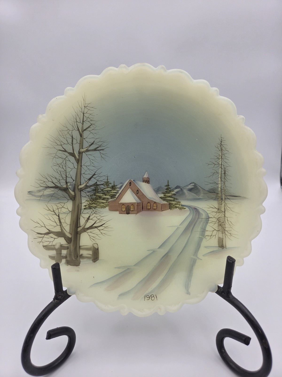 VTG 1981 Fenton Custard Glass Plate Winter Church Signed A Farley Glows UV 8\