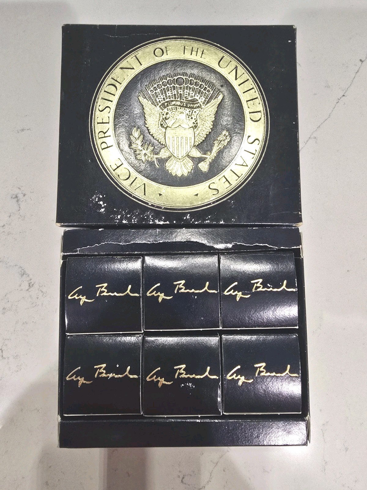 VINTAGE GEORGE H W BUSH VICE PRESIDENT FULL HALF DOZEN GOLF BALL BOX 1980'S VINTAGE GEORGE H W BUSH VICE PRESIDENT FULL HALF DOZEN GOLF BALL BOX 1980'S