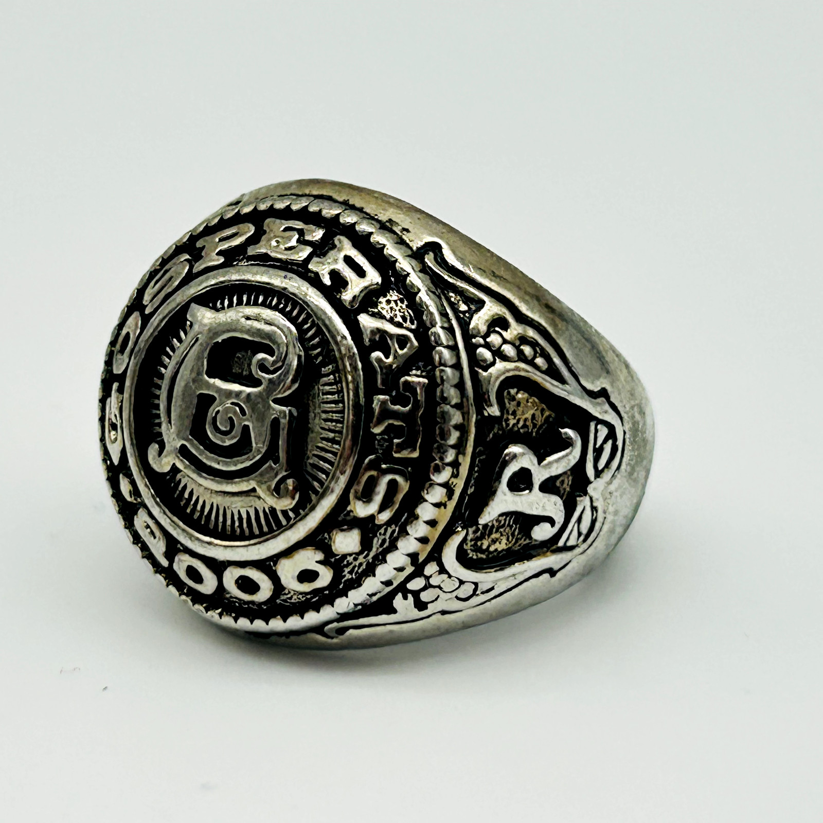 Vintage Gosperats Casino Ring Japan Gambling 2006 Pachinko Champion Award Trophy Vintage Gosperats Casino Ring Japan Gambling 2006 Pachinko Champion Award Trophy