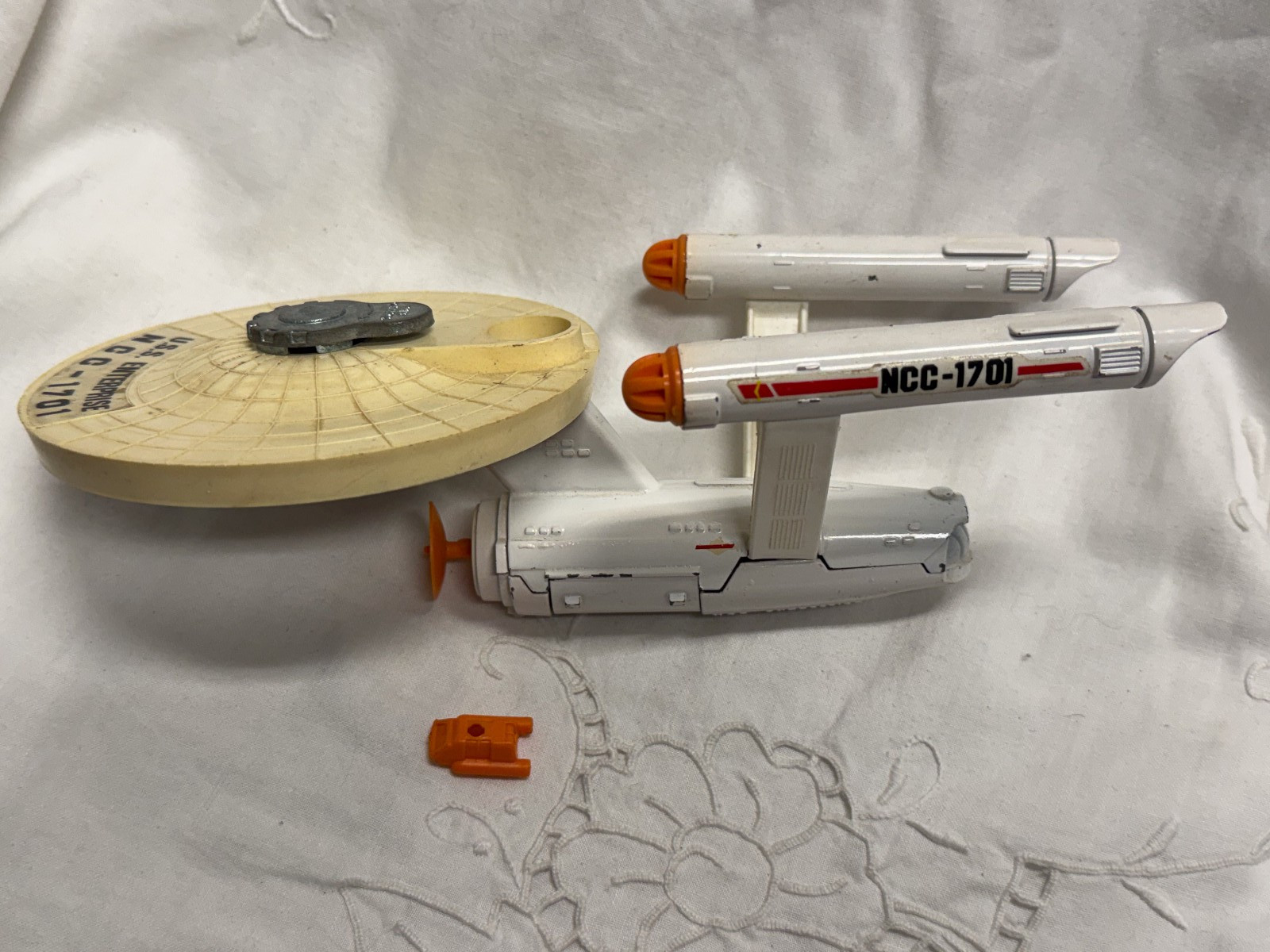 Vintage 1976 Dinky Toys Star Trek USS Enterprise 358 Complete W/ Orange Shuttle