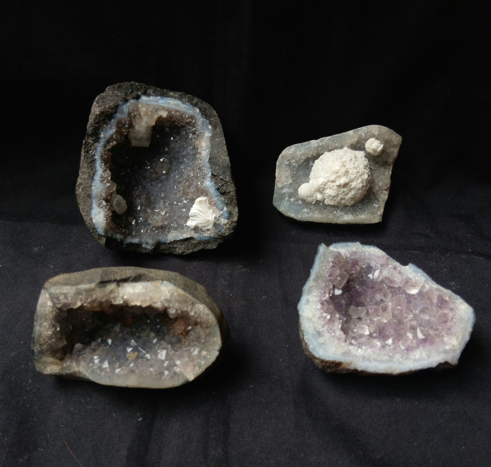 Bulk Of 4 Beautiful Geodes Of Amethyst, Calcite, And Modernite L-3