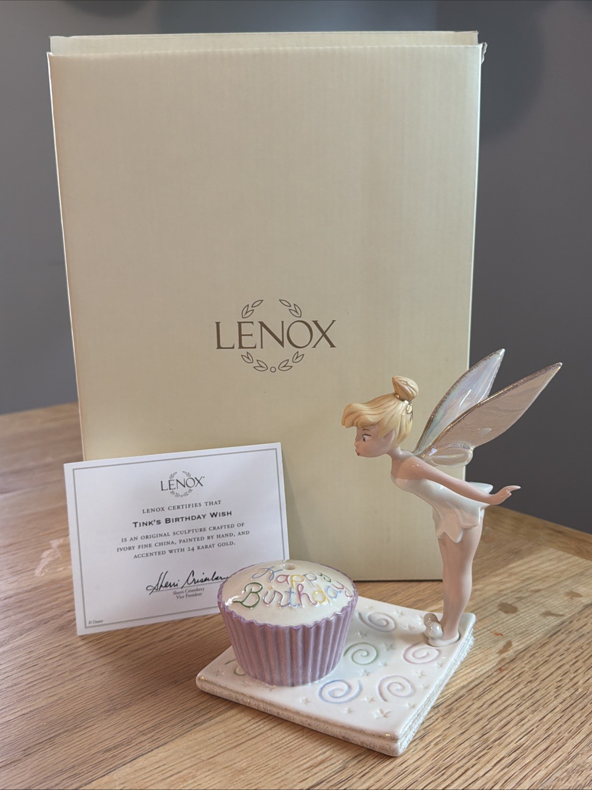 Lenox Disney Showcase Tink’s Birthday Wish Figurine Tinker Bell Cupcake 5.5