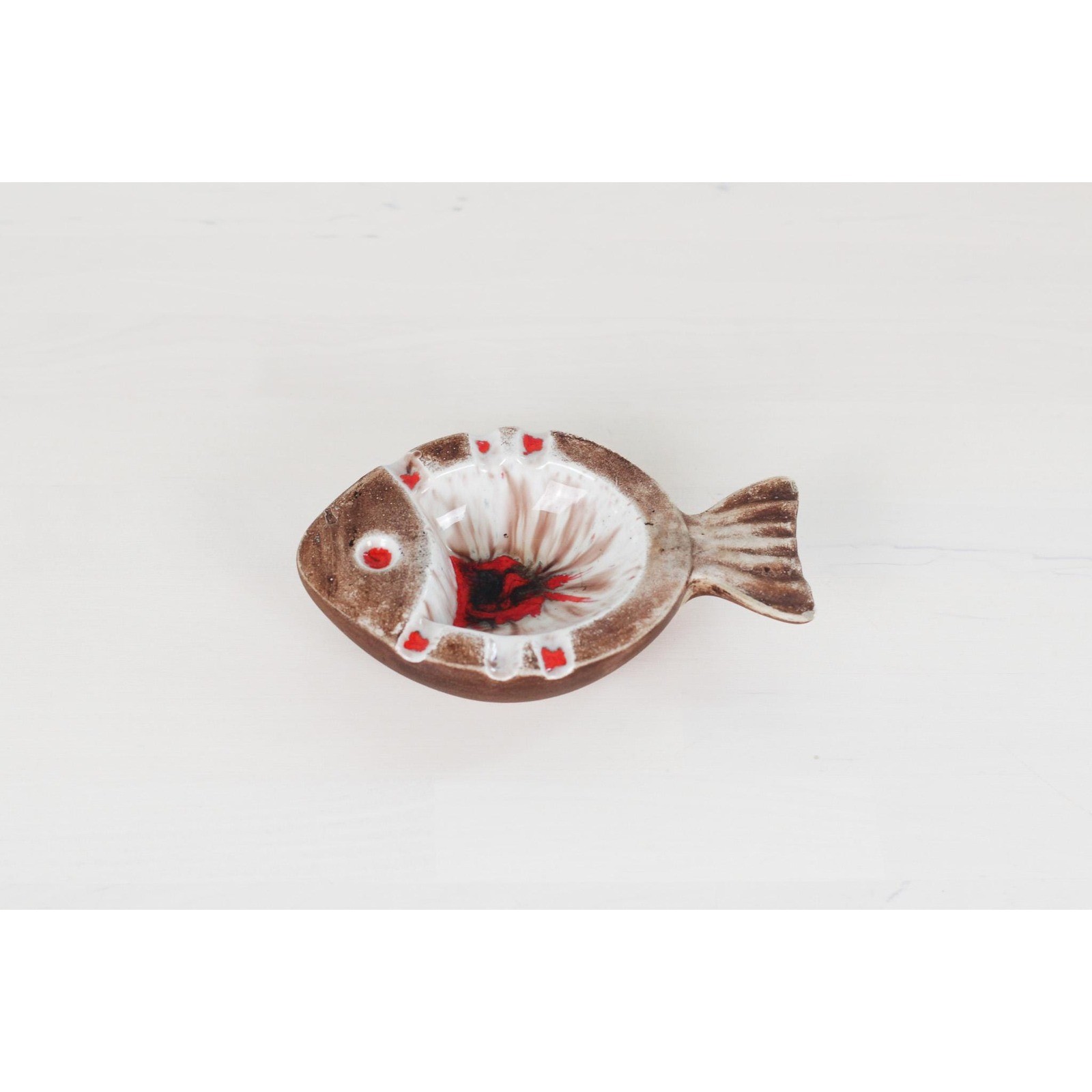 Vintage Studio Pottery Fish Ashtray | Mid-Century Ceramic Vintage Studio Pottery Fish Ashtray | Mid-Century Ceramic