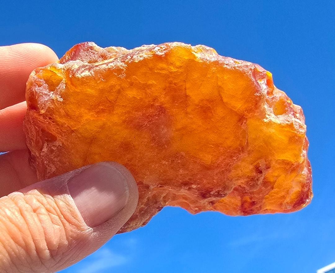 Beautiful Southern Oregon Carnelian Agate. ~7.4 oz~ Check it Out