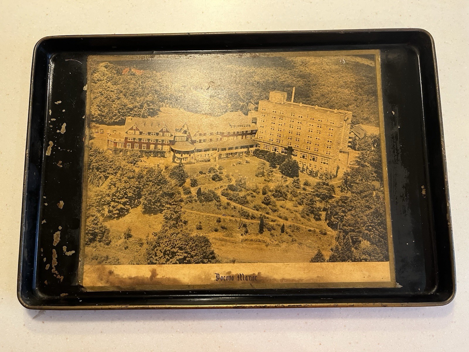 Vintage Pocono Manor PA Souvenir Metal tray Wall Hanging Photo Fosters poconos