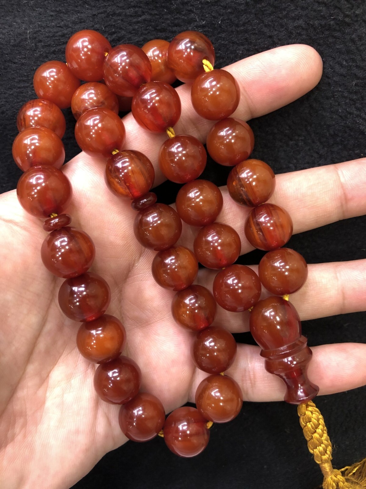 Premium Glossy Brown Bakelite Amber Tasbih – 77.5g – 33 Prayer Bead For Dhikr Premium Glossy Brown Bakelite Amber Tasbih – 77.5g – 33 Prayer Bead For Dhikr