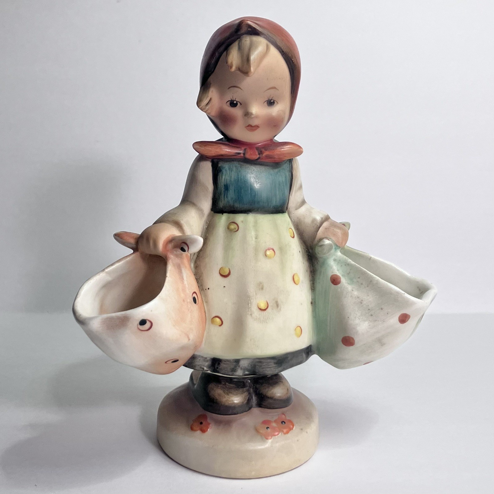 1950s HUMMEL FIGURINE / Mother’s Darling 175 / FULL BEE MARK / Bisque Porcelain 1950s HUMMEL FIGURINE / Mother’s Darling 175 / FULL BEE MARK / Bisque Porcelain