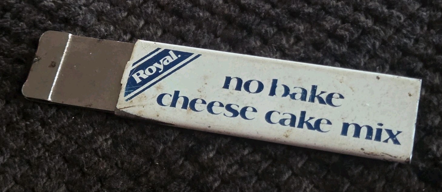 Vtg ROYAL No Bake Cheese Cake Box Cutter Knife Razor Blade Holder Advertising