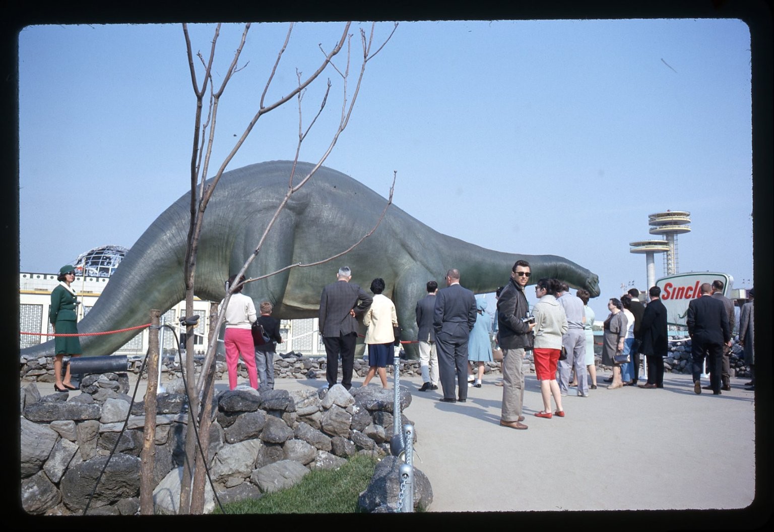 sl47 Slide 1964 New York World's Fair Sinclair Dinosaur Exhibit 754a sl47 Slide 1964 New York World's Fair Sinclair Dinosaur Exhibit 754a