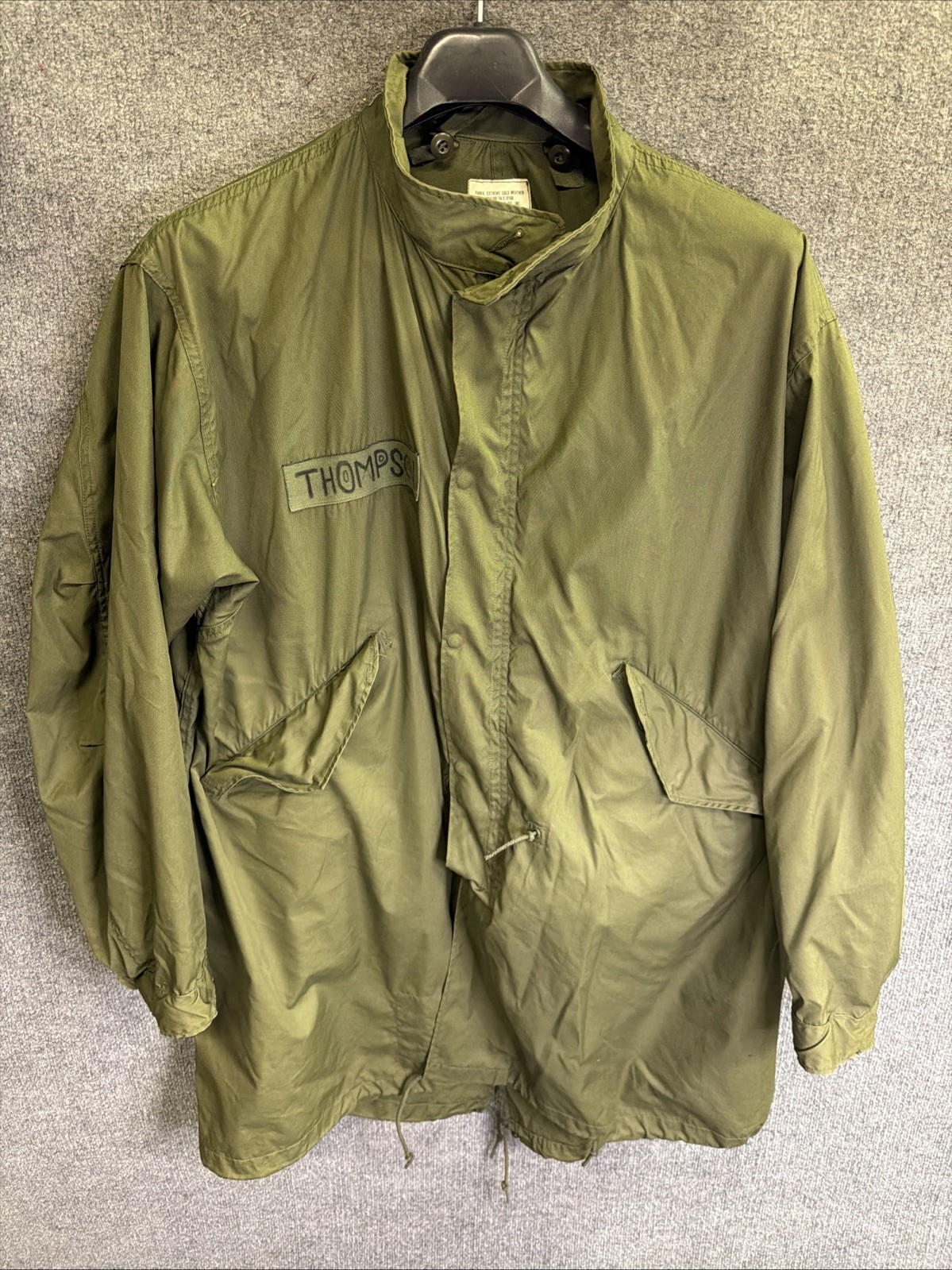 Vintage US Military Fishtail Parka Extreme Cold Weather Green Men's Med REG