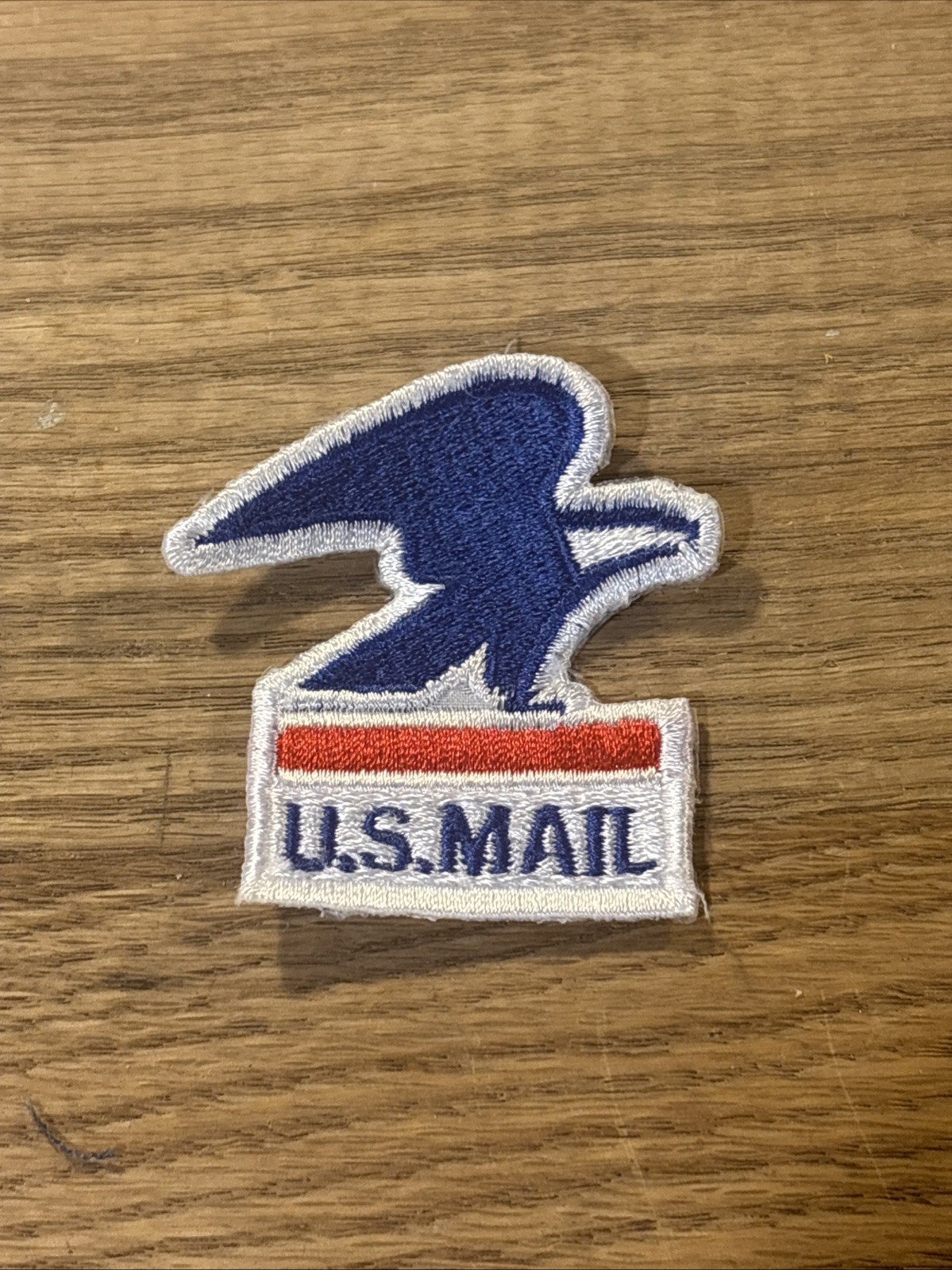 Vtg U.S. MAIL Post Office Eagle Patch Red White Blue USPS 80s 90s USPS Rare 2” Vtg U.S. MAIL Post Office Eagle Patch Red White Blue USPS 80s 90s USPS Rare 2”