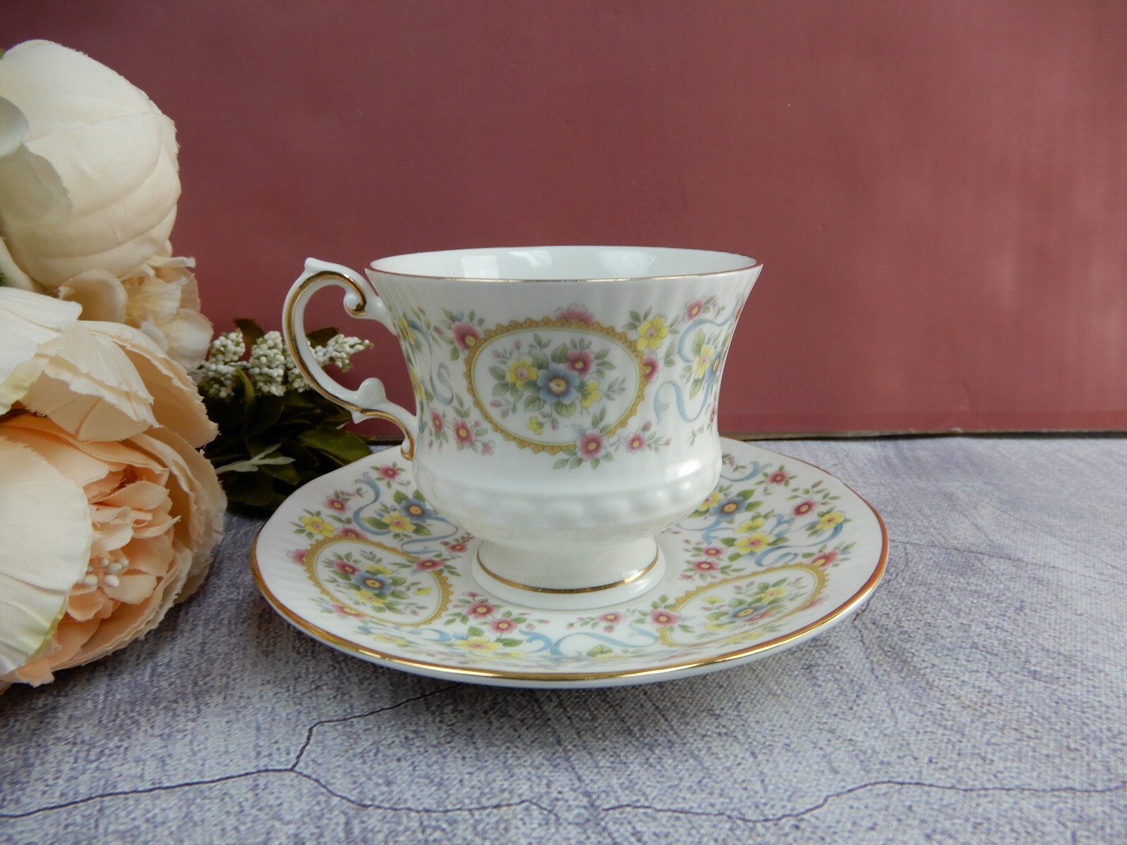 Elizabethan Fine Bone China England Celebration Series Cup and Saucer