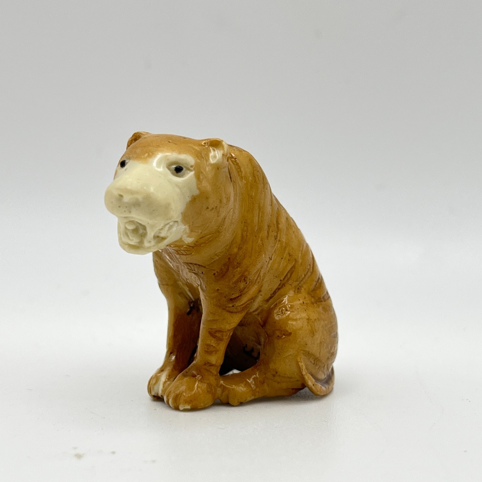 Vintage Hand Carved Tiger NETSUKE Style Figurine Tagua Corozo Nut Mini Carving