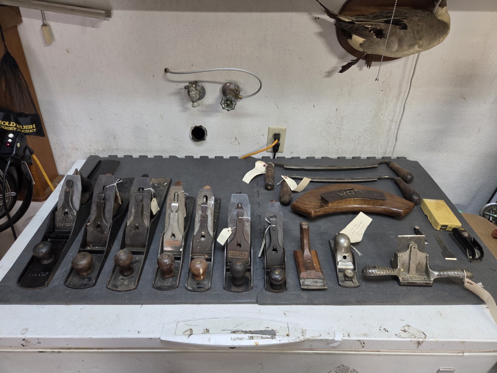 Huge Lot Of Stanley Bailey & More Wood Planes Shaves Wooden Handles Made In USA Huge Lot Of Stanley Bailey & More Wood Planes Shaves Wooden Handles Made In USA