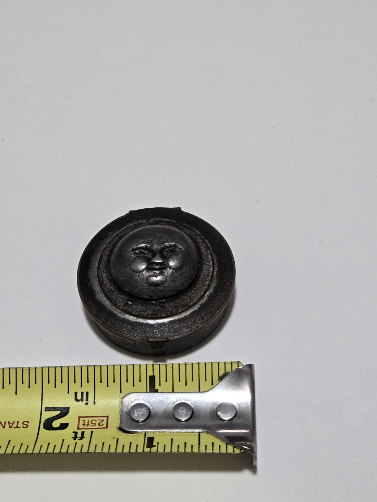 VINTAGE ANTIQUE MOON SUN FACE SNUFF / PILL BOX METAL HINGED LID ROUND RARE