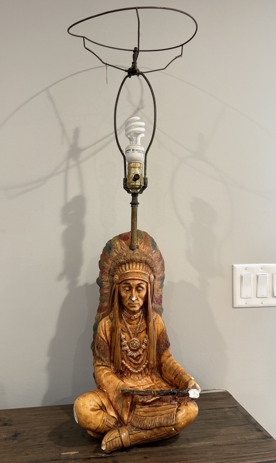 Vintage Chalkware Native American Chief Peace Pipe Table Lamp Western Decor