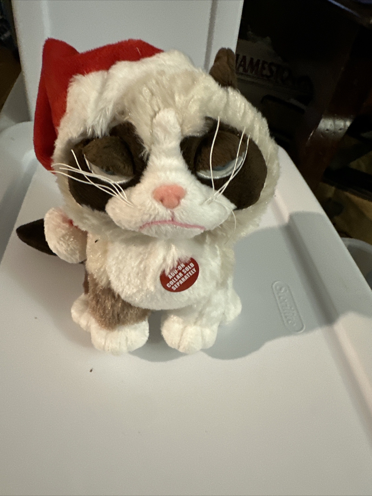 Ganz 8 inch Grumpy Cat Sitting with Santa Hat A Rare New One HXGC003 Ganz 8 inch Grumpy Cat Sitting with Santa Hat A Rare New One HXGC003