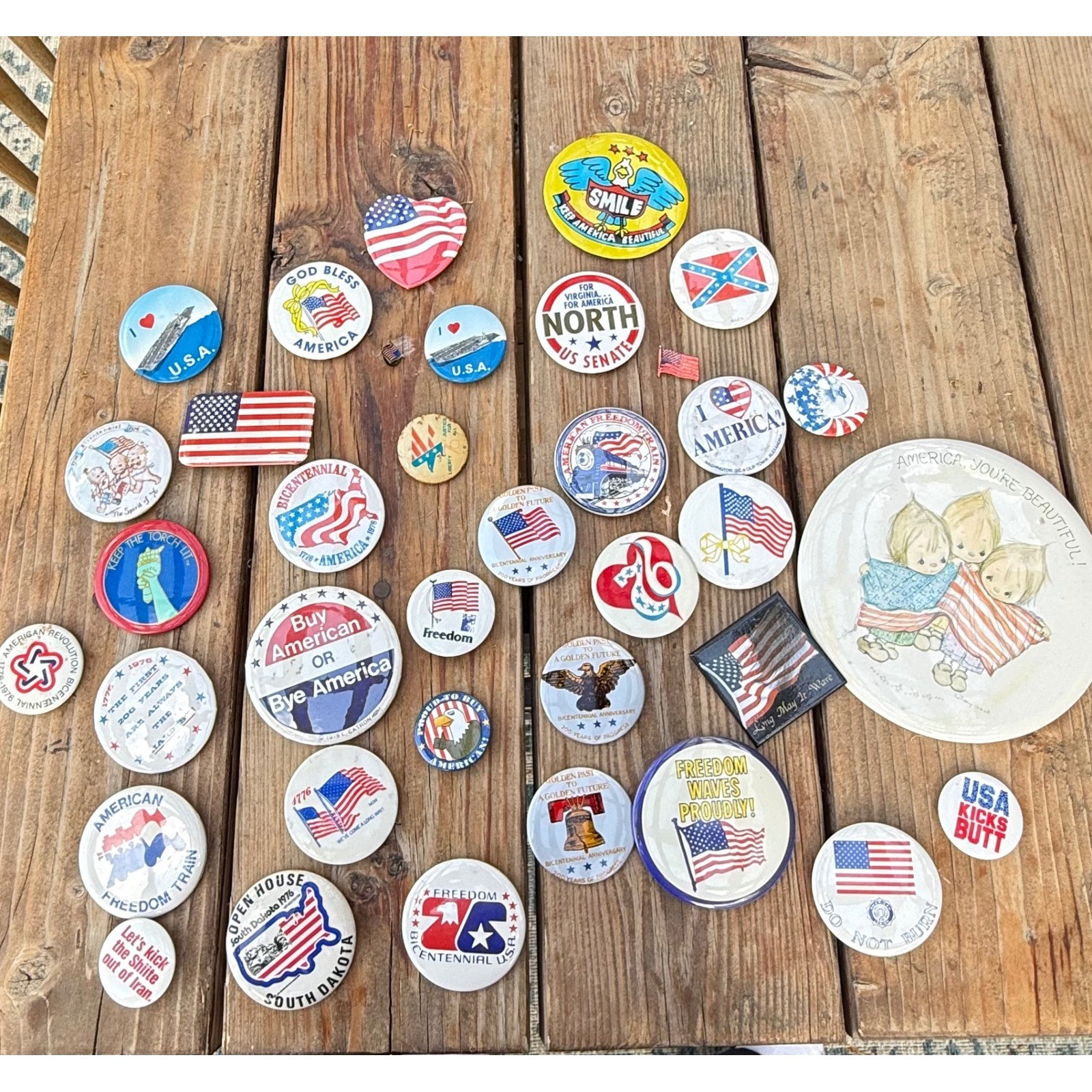 Vintage Americana Pinback Button Lot 1976 Bicentennial Political Patriotic 35pc