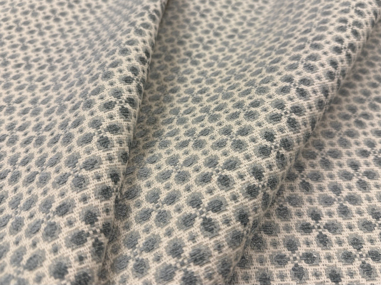 Colefax & Fowler Stylized Floral Weave Fabric- Alberta Old Blue 2.60 yd F4937-05 Colefax & Fowler Stylized Floral Weave Fabric- Alberta Old Blue 2.60 yd F4937-05
