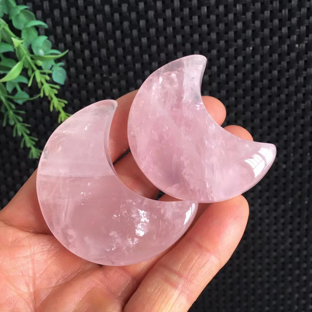 72g 2pcs Rose Quartz Moon Carving Stone Quartz Crystal Specimens Healing