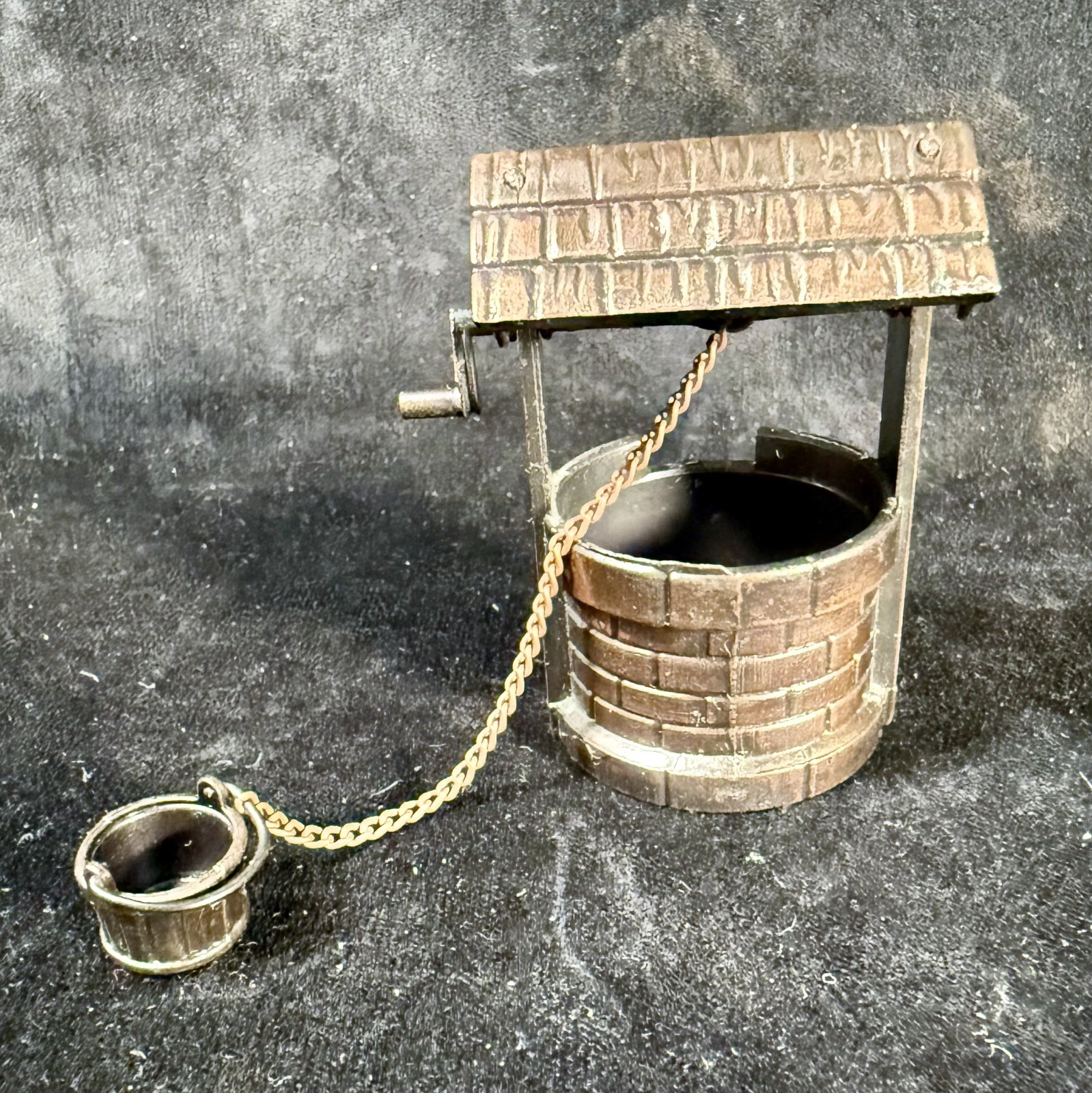 Vintage Durham Industries Mini Metal Working Wishing Well w/ Bucket & Chain (B2) Vintage Durham Industries Mini Metal Working Wishing Well w/ Bucket & Chain (B2)