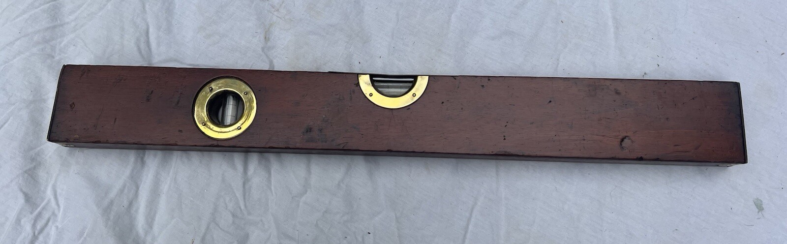 Vintage 26” Wood & Brass AKRON ECLIPSE LEVEL & PLUMB - Pat. 12-20-1904 Vintage 26” Wood & Brass AKRON ECLIPSE LEVEL & PLUMB - Pat. 12-20-1904