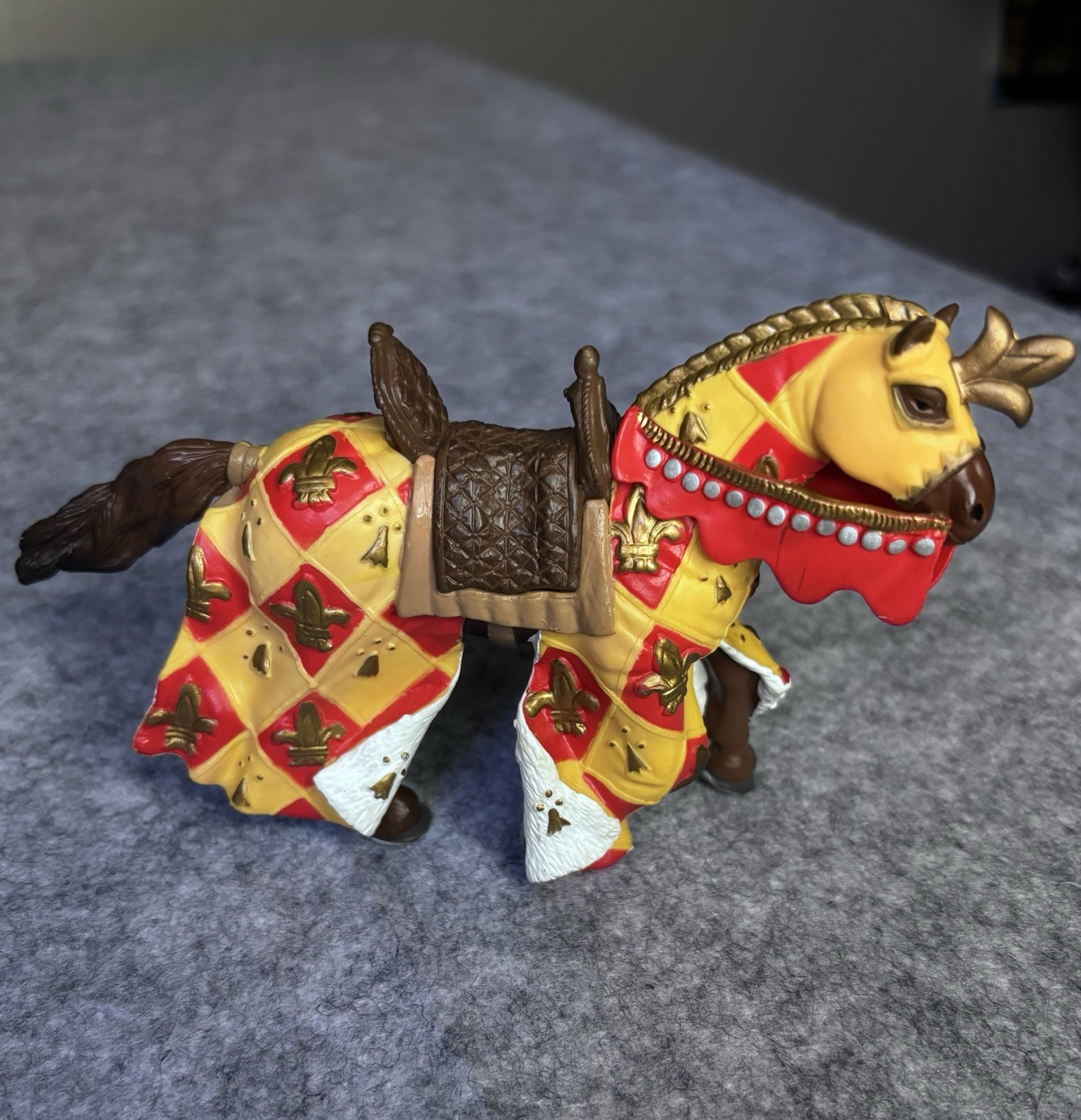 Papo Horse Medieval Caparison Armor Plastic Model Horse Figure - Papo 2008