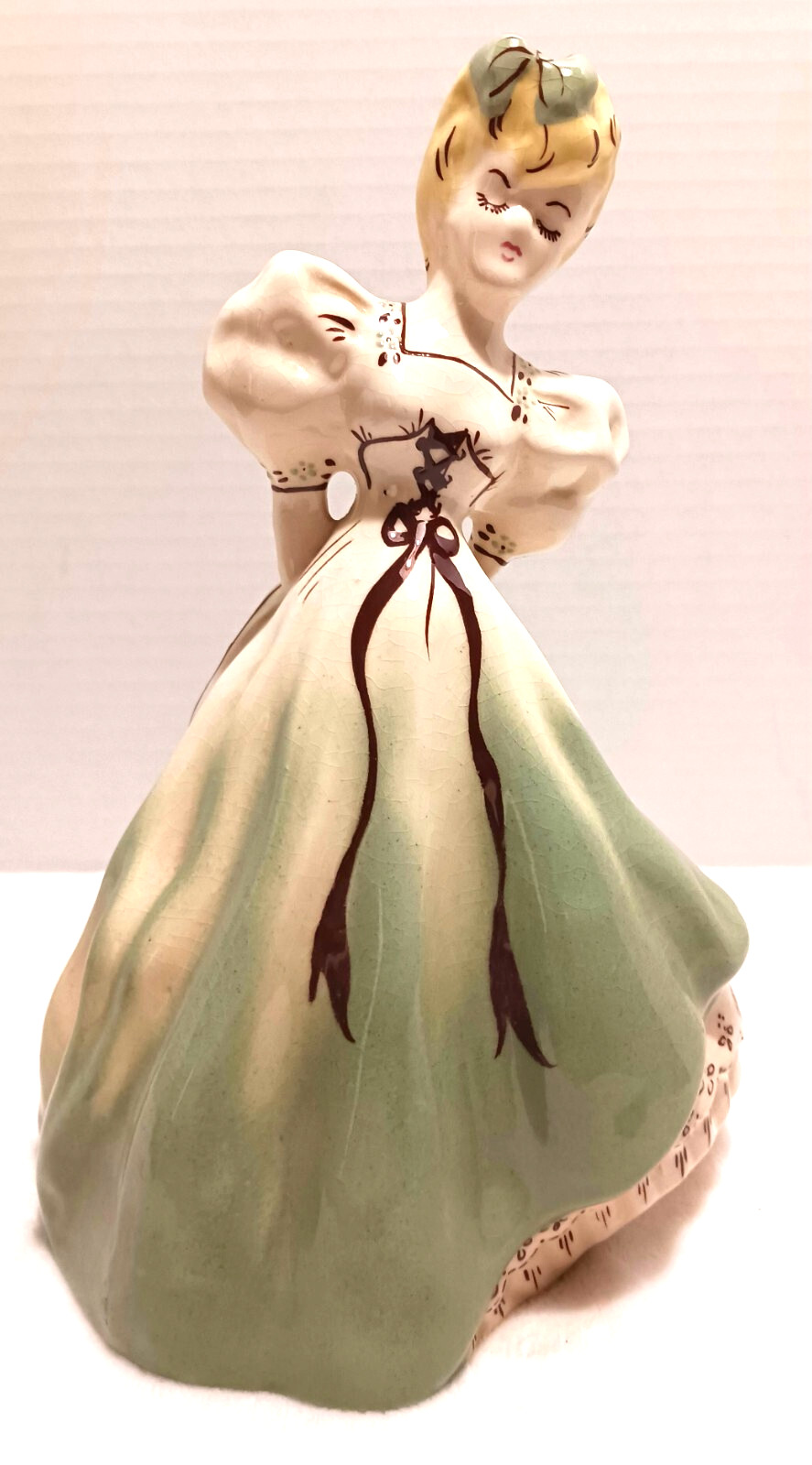 Vintage Joseph Originals Figurine Green 10\
