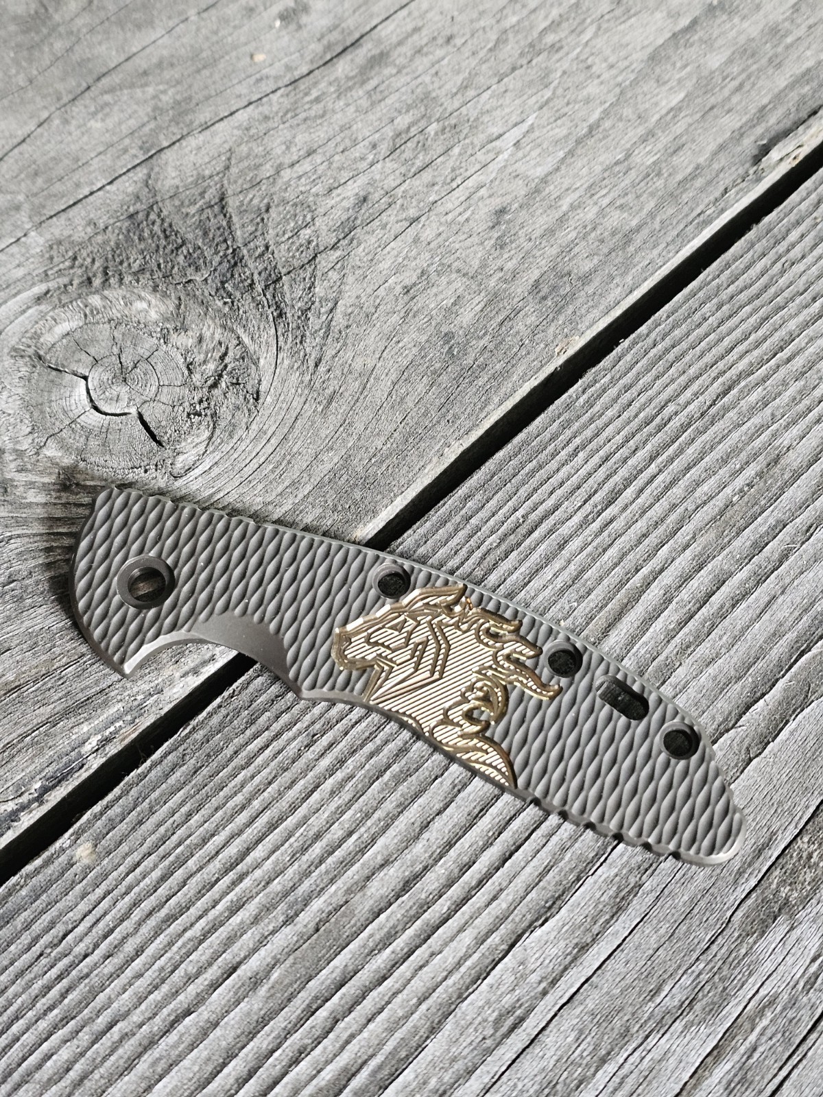 Rick Hinderer XM-18 3.5 Textured Working Finish +Bronze Horsehead Titanium Scale Rick Hinderer XM-18 3.5 Textured Working Finish +Bronze Horsehead Titanium Scale