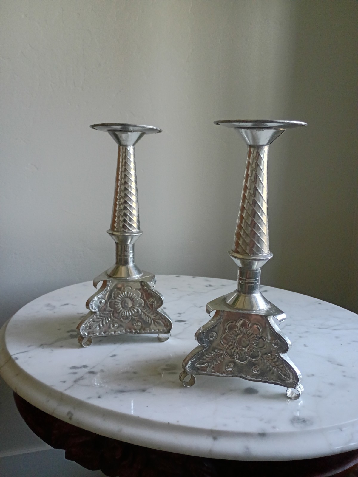 VTG SALEY Mexican Folk Art PAIR Candlesticks HandPunched Hojalata SILVER TIN MCM VTG SALEY Mexican Folk Art PAIR Candlesticks HandPunched Hojalata SILVER TIN MCM