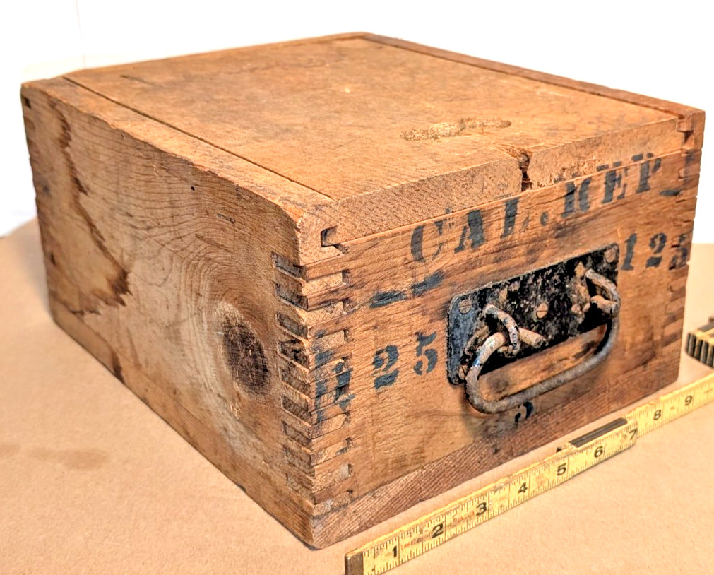 Rare Antique Ammunition Box c1898 US Army Rare Antique Ammunition Box c1898 US Army